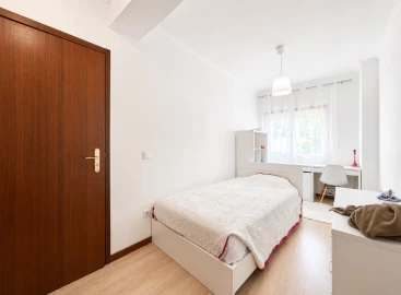 Apartamento T3 para Venda em Sé Nova, Santa Cruz, Almedina e São Bartolomeu