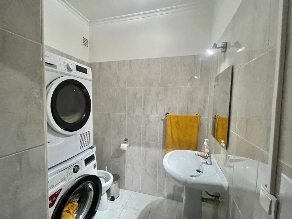 Apartamento T3 para Venda em Sé Nova, Santa Cruz, Almedina e São Bartolomeu Foto 3