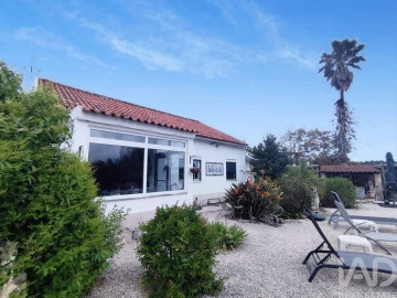Moradia T6 para Venda em Cadaval e Pêro Moniz