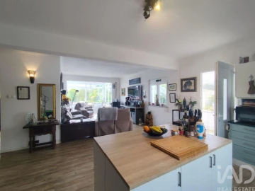 Moradia T6 para Venda em Cadaval e Pêro Moniz