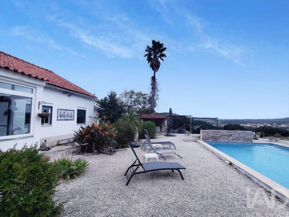 Moradia T6 para Venda em Cadaval e Pêro Moniz Foto 1