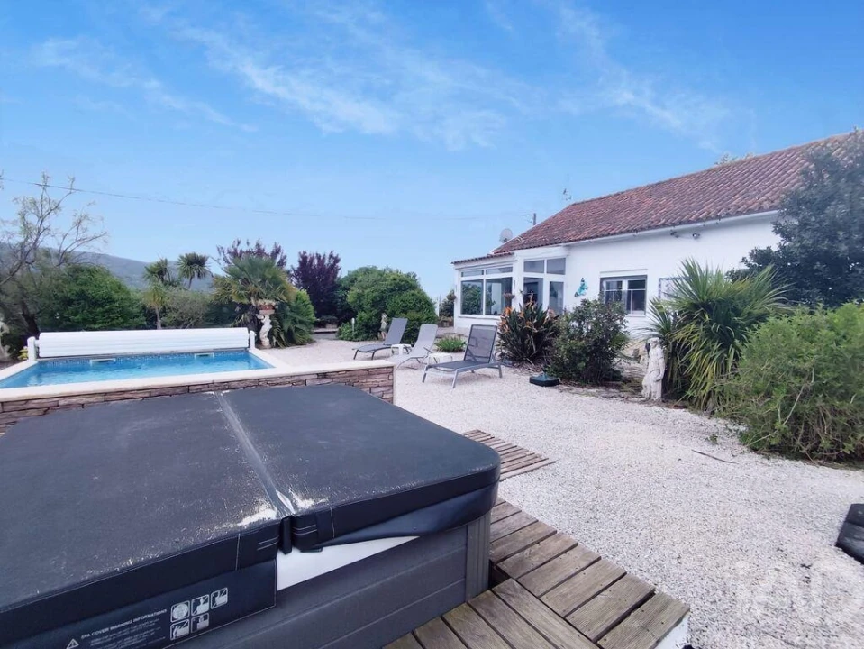 Moradia T6 para Venda em Cadaval e Pêro Moniz Foto 31