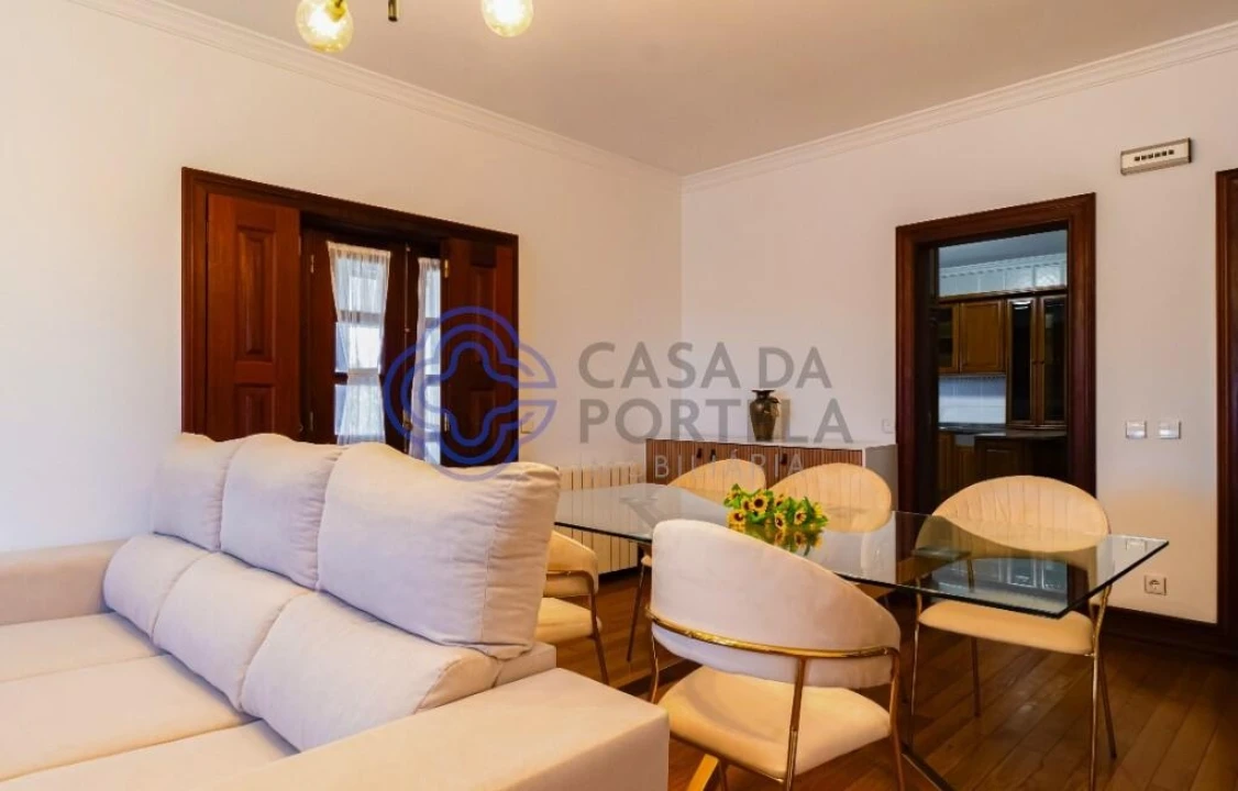 Moradia T9 para Venda em Frazão Arreigada Foto 16