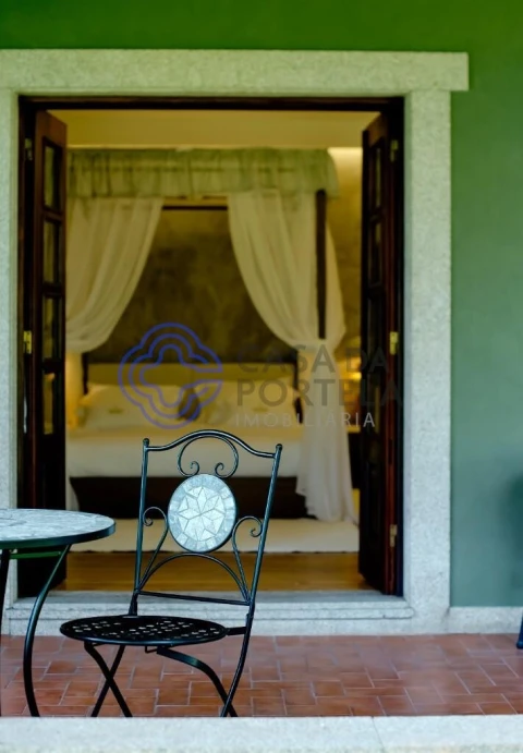 Moradia T9 para Venda em Frazão Arreigada