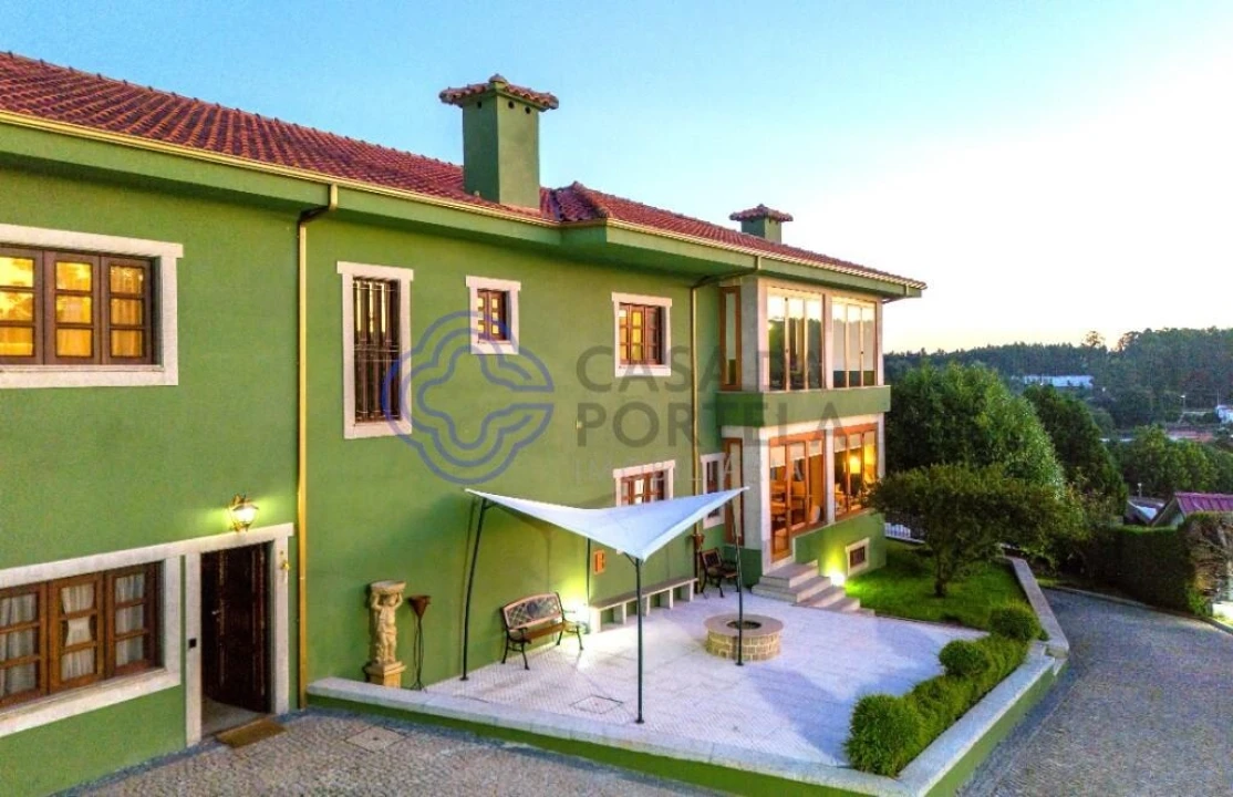 Moradia T9 para Venda em Frazão Arreigada Foto 1