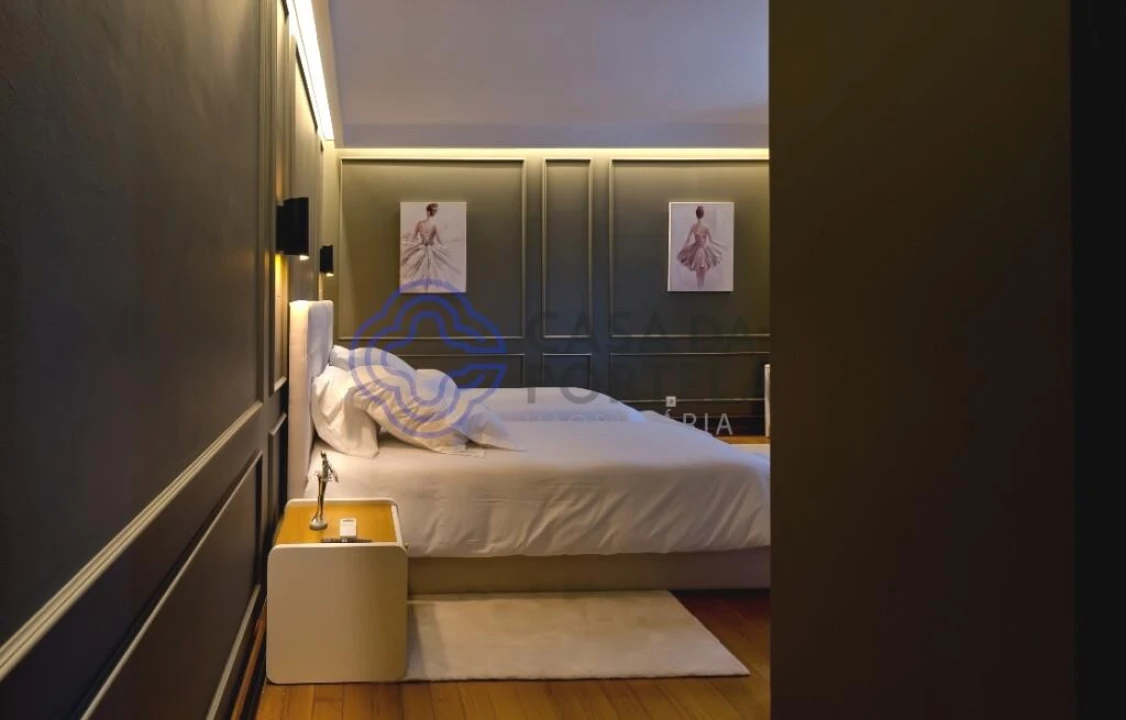 Moradia T9 para Venda em Frazão Arreigada Foto 23