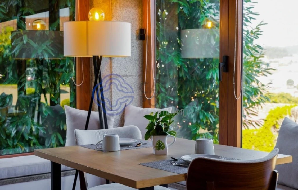 Moradia T9 para Venda em Frazão Arreigada Foto 12