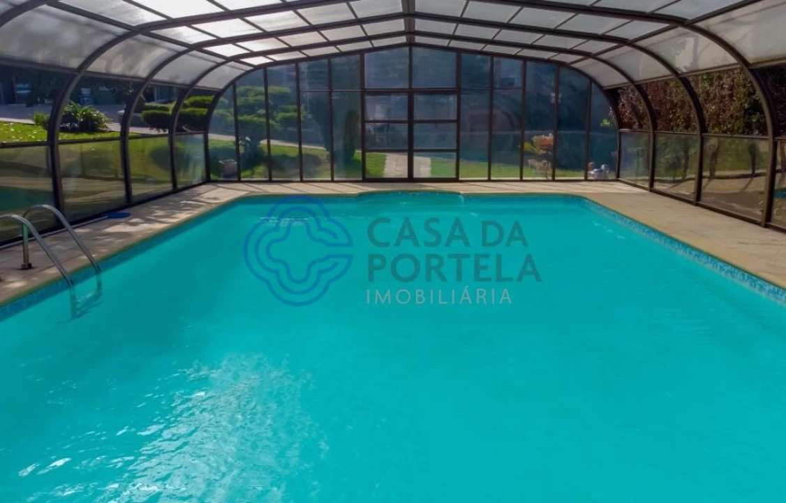 Moradia T9 para Venda em Frazão Arreigada Foto 9