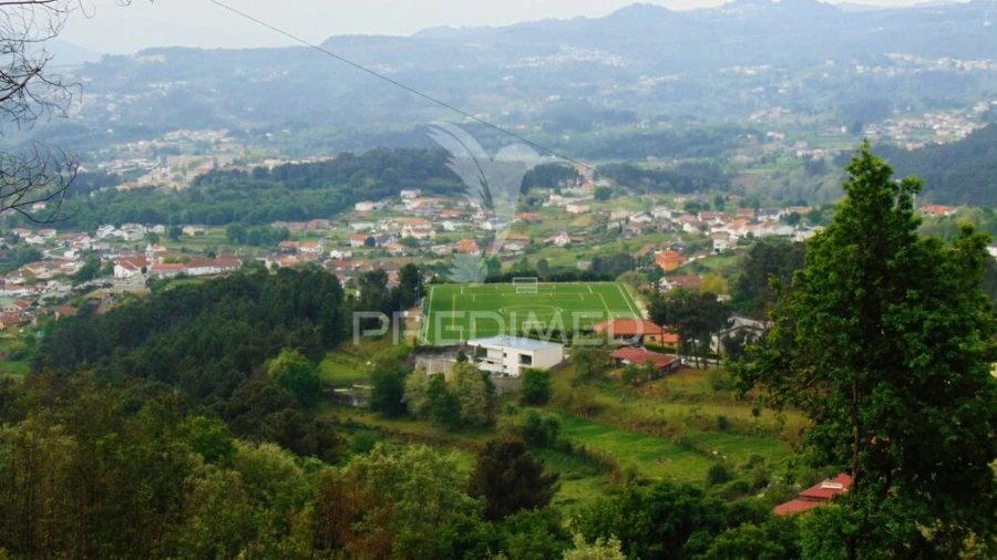 Terreno para Venda em Lordelo