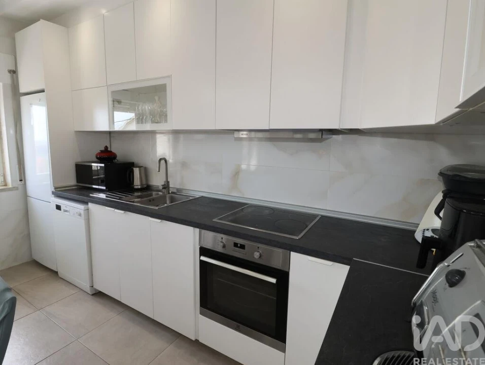 Moradia T7 para Venda em Ramada e Caneças Foto 4