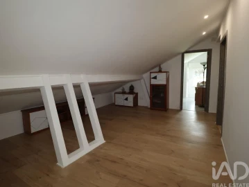Moradia T7 para Venda em Ramada e Caneças
