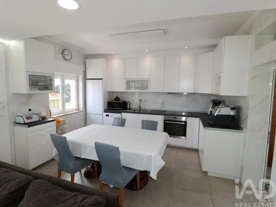 Moradia T7 para Venda em Ramada e Caneças Foto 3