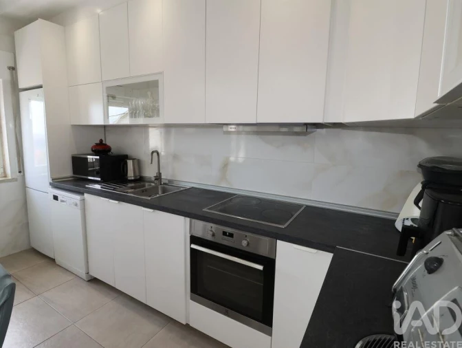 Moradia T7 para Venda em Ramada e Caneças Foto 4