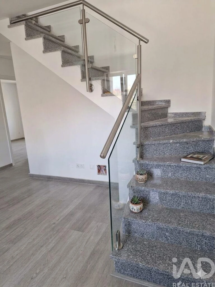 Moradia T4 para Venda em Bombarral e Vale Covo Foto 9