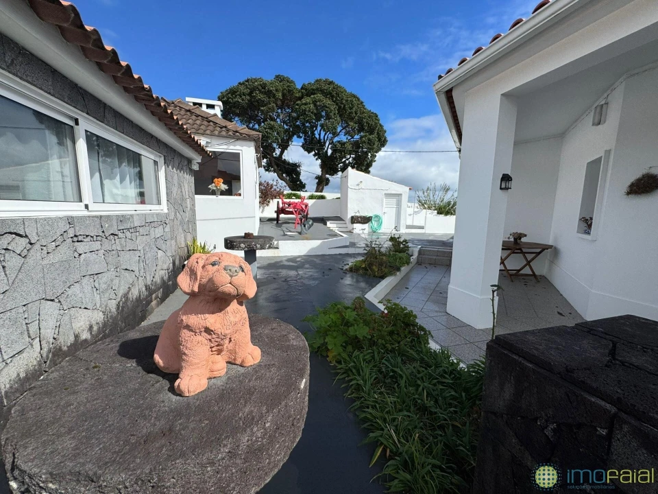 Moradia T2 para Venda em Praia do Almoxarife Foto 29