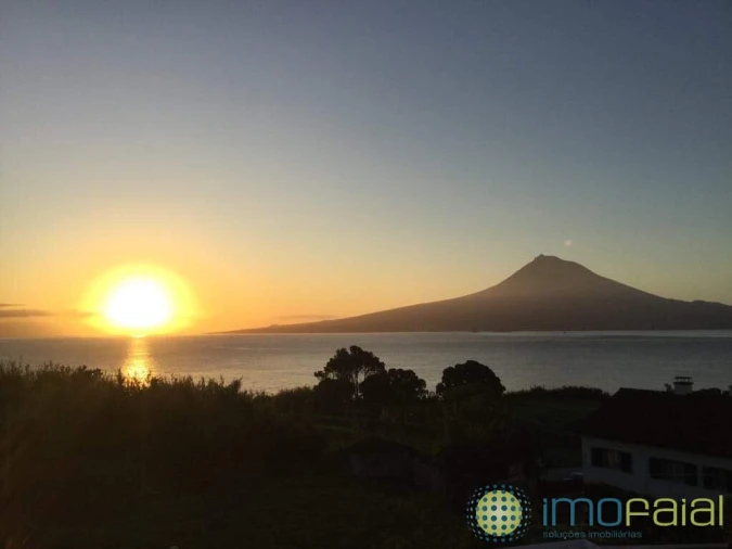 Moradia T2 para Venda em Praia do Almoxarife Foto 3