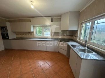 Moradia T3 para Venda em Aboadela, Sanche e Várzea