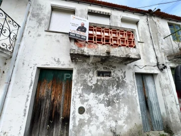 Moradia T2 para Venda em Vila Nova de Foz Côa