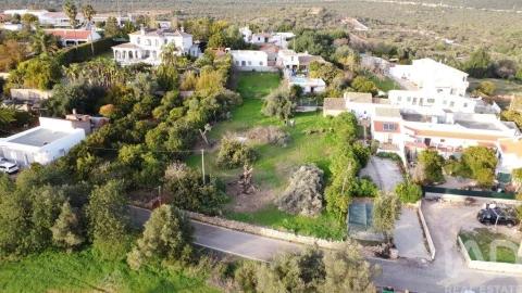 Terreno para Venda em Boliqueime