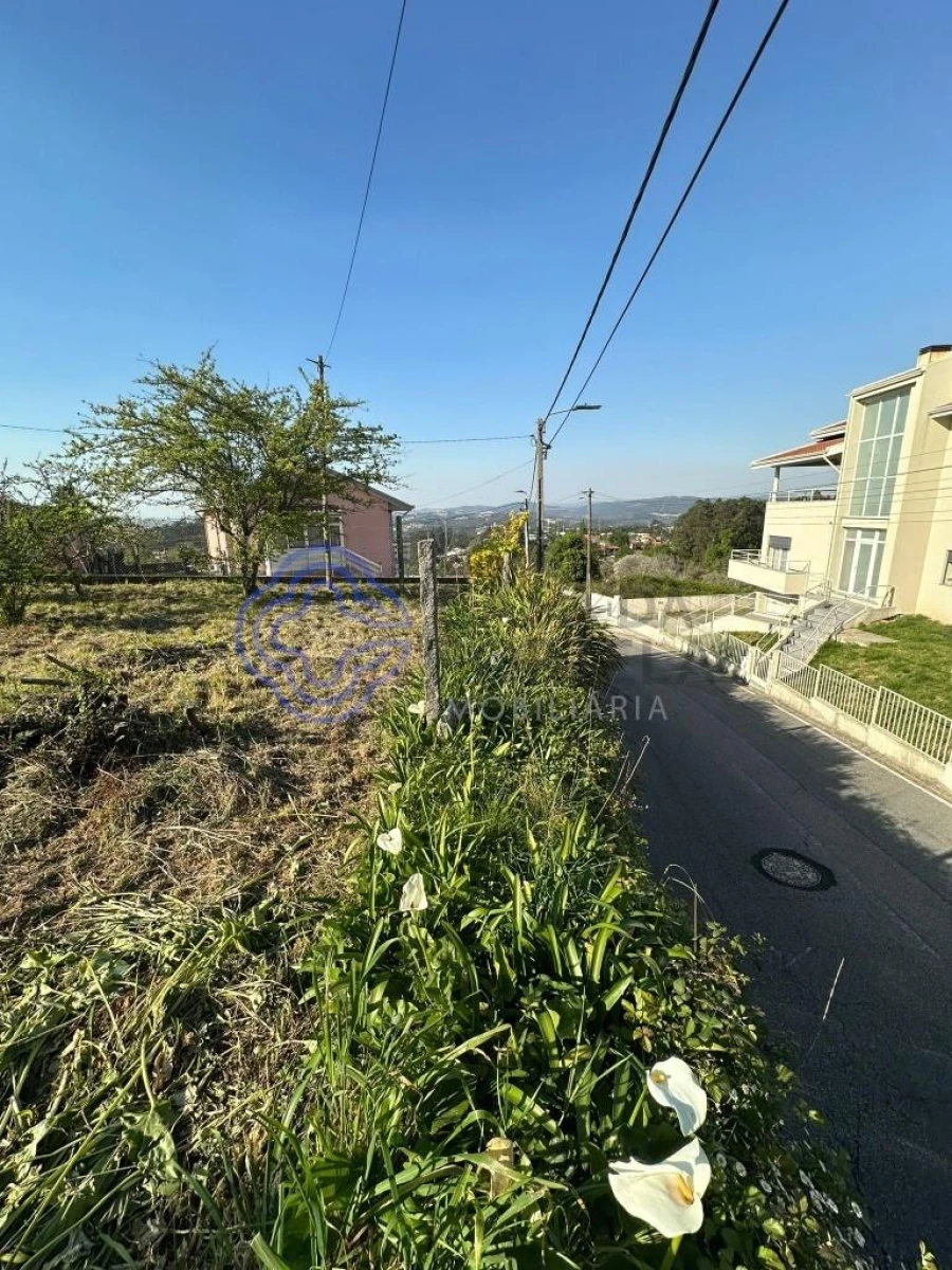 Terreno para Venda em Sandim, Olival, Lever e Crestuma Foto 4