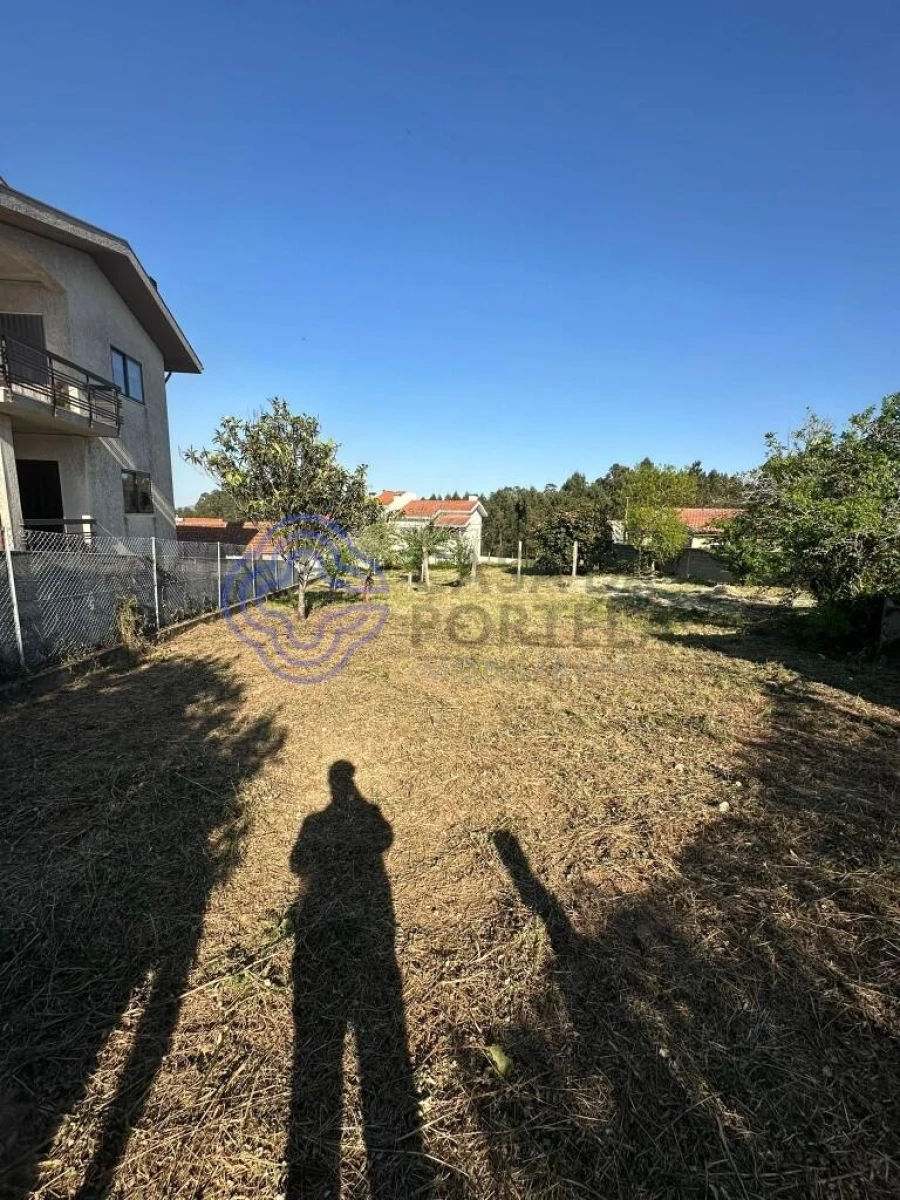 Terreno para Venda em Sandim, Olival, Lever e Crestuma Foto 2