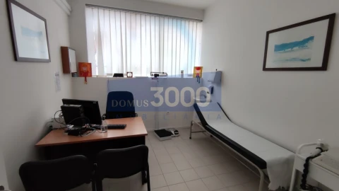 Loja para Venda em Nossa Senhora da Conceição, São Pedro e São Dinis