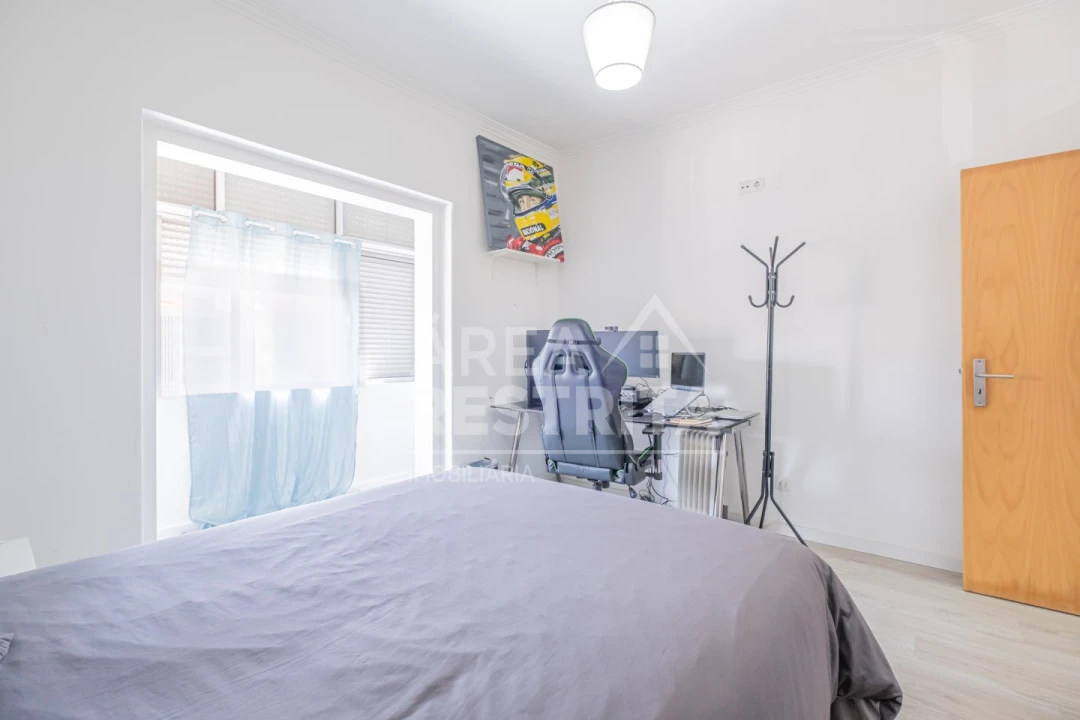 Apartamento T2 para Venda em Amora Foto 10