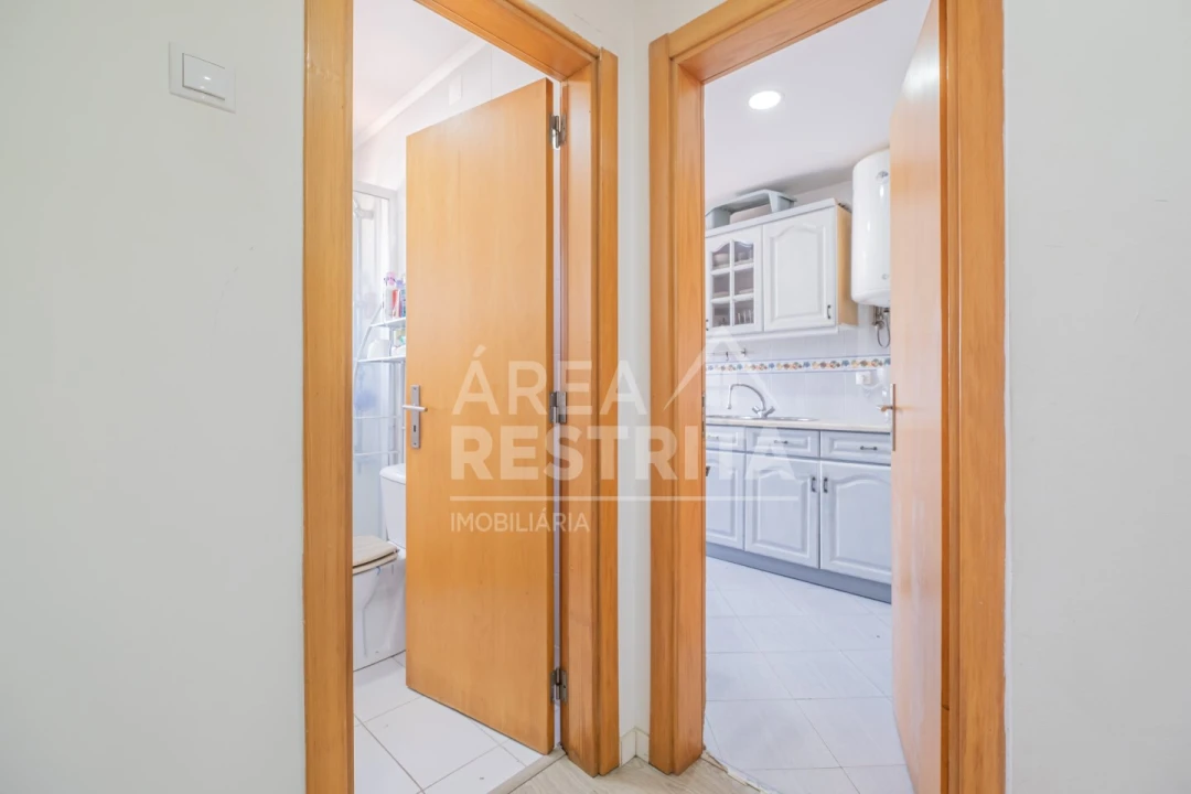 Apartamento T2 para Venda em Amora Foto 19