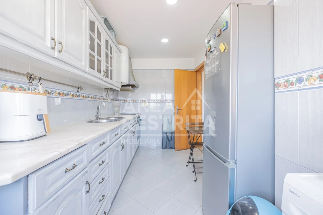 Apartamento T2 para Venda em Amora Foto 21