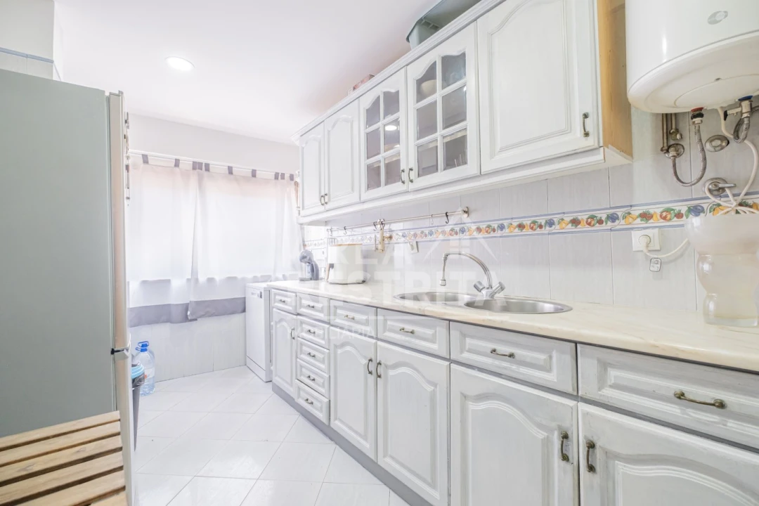 Apartamento T2 para Venda em Amora Foto 24