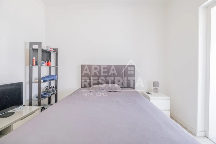 Apartamento T2 para Venda em Amora Foto 7