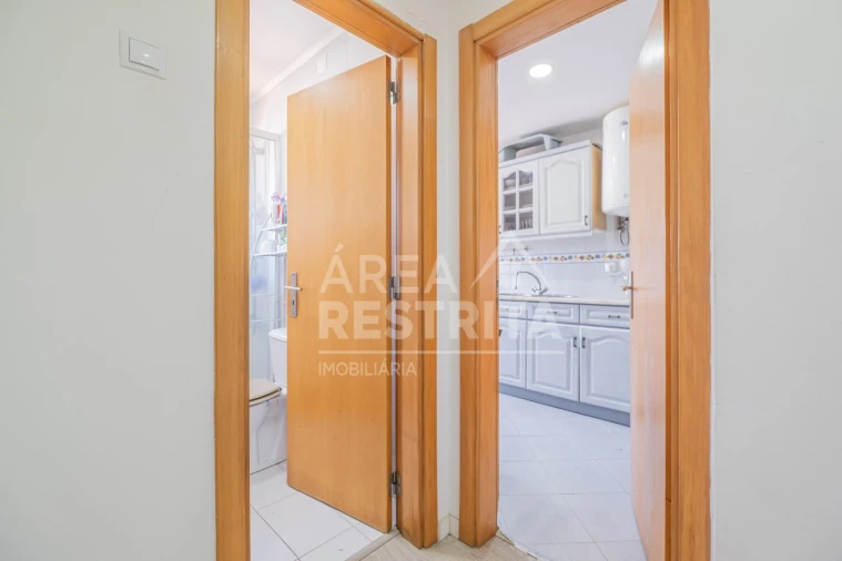 Apartamento T2 para Venda em Amora Foto 19