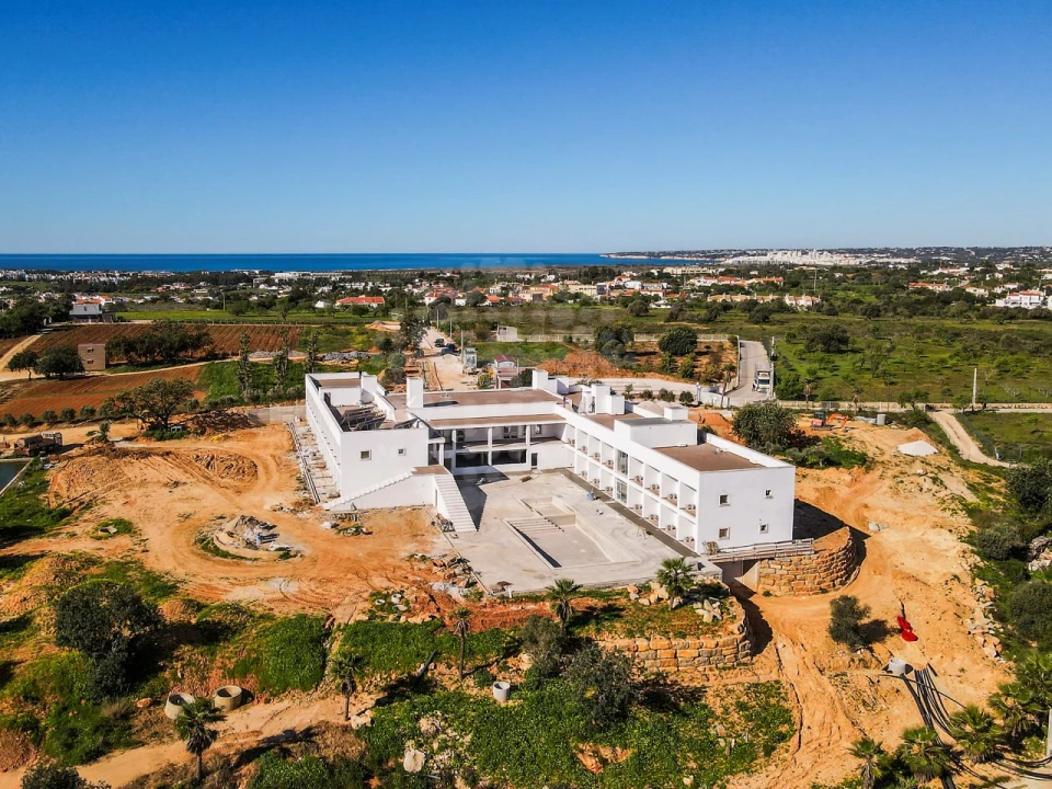 Negócio para Venda em Guia Foto 1