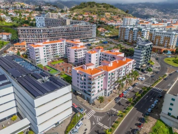 Apartamento T3 para Arrendamento em São Martinho