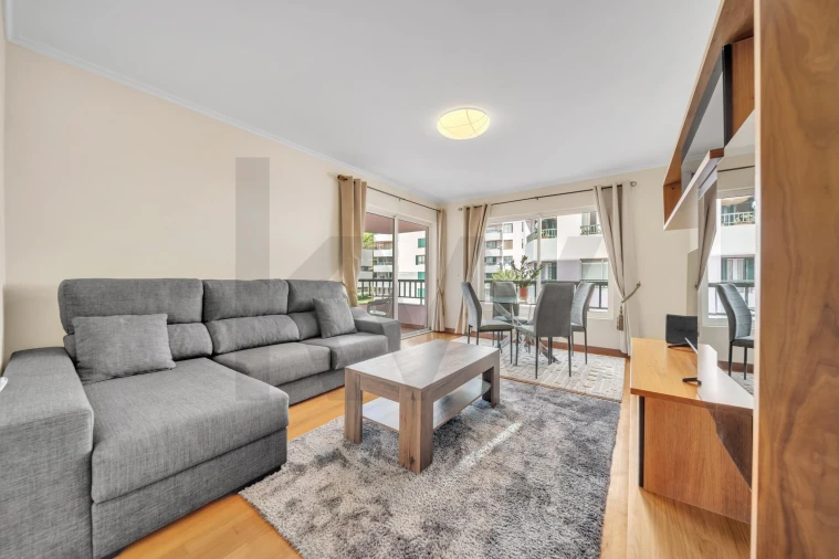 Apartamento T3 para Arrendamento em São Martinho Foto 10