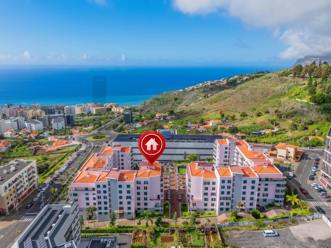 Apartamento T3 para Arrendamento em São Martinho Foto 5