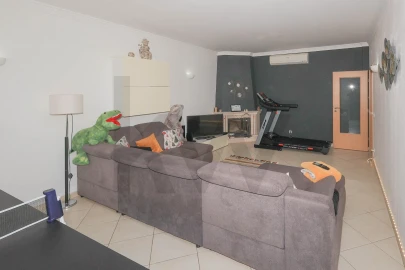 Moradia T3 para Venda em Ferreiras