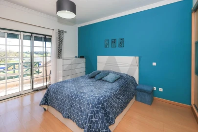 Moradia T3 para Venda em Ferreiras