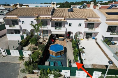 Moradia T3 para Venda em Ferreiras