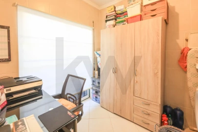 Moradia T3 para Venda em Ferreiras