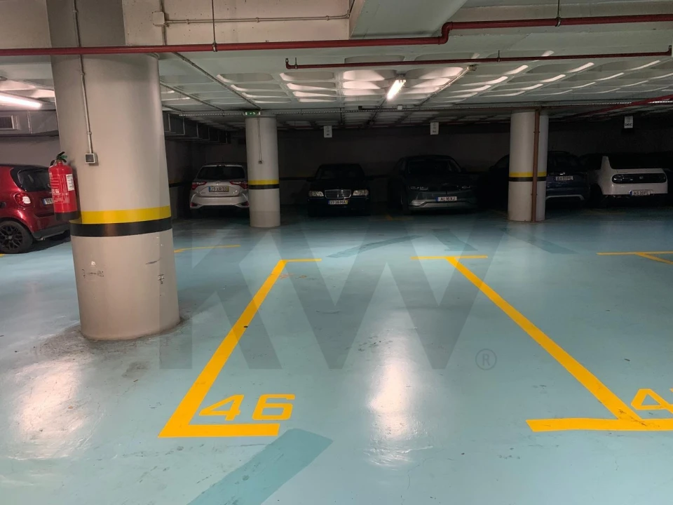 Loja para Arrendamento em Funchal (Se) Foto 8