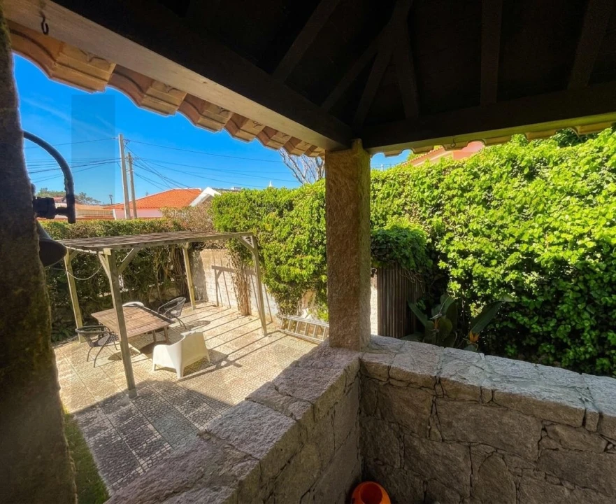 Moradia T4 para Arrendamento em Alcabideche Foto 3