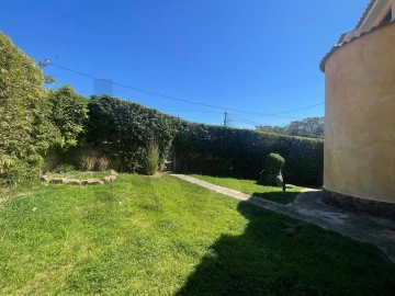 Moradia T4 para Arrendamento em Alcabideche