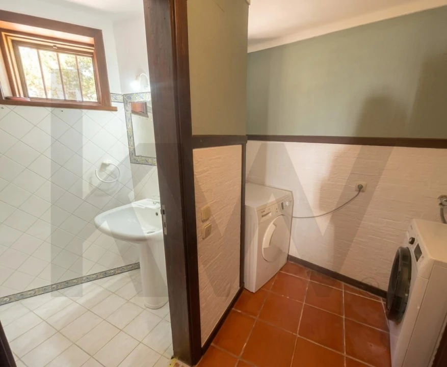 Moradia T4 para Arrendamento em Alcabideche Foto 34