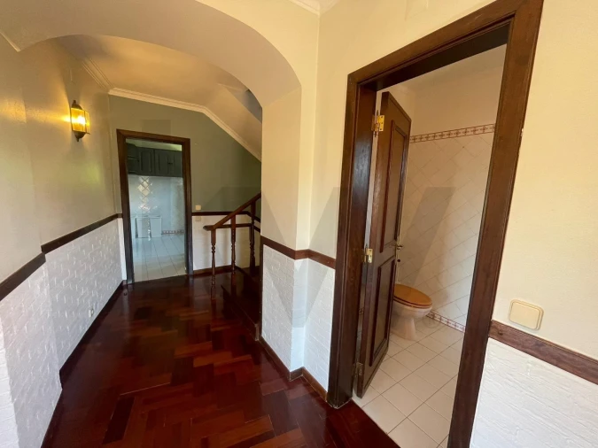 Moradia T4 para Arrendamento em Alcabideche Foto 15