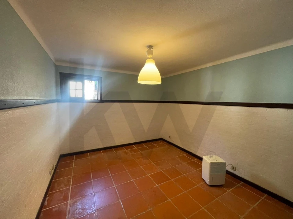 Moradia T4 para Arrendamento em Alcabideche Foto 36