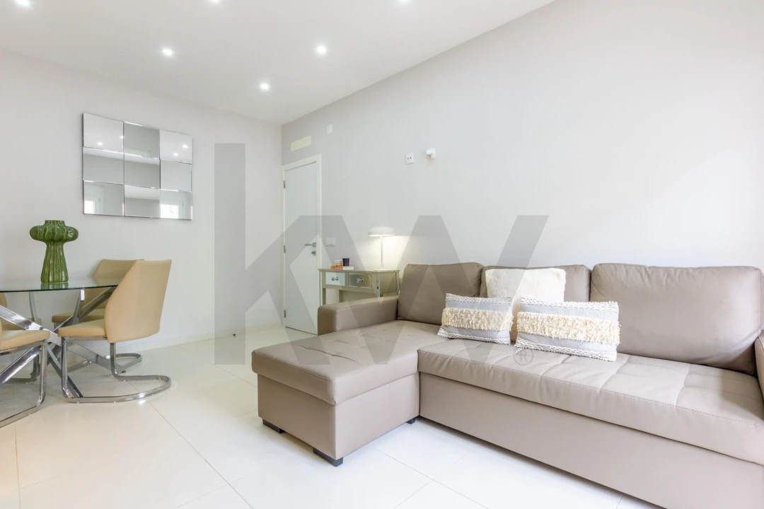 Apartamento T3 para Venda em Almada, Cova da Piedade, Pragal e Cacilhas Foto 4