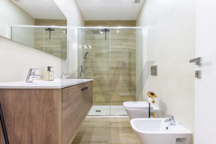 Apartamento T3 para Venda em Almada, Cova da Piedade, Pragal e Cacilhas Foto 17