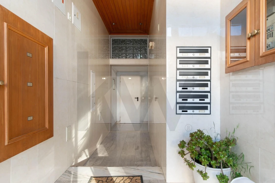 Apartamento T3 para Venda em Palhais e Coina Foto 43