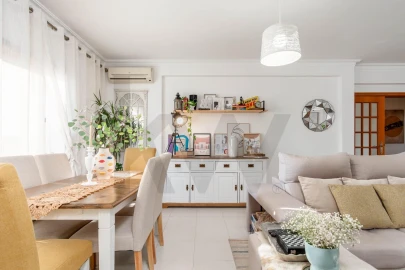 Apartamento T3 para Venda em Palhais e Coina